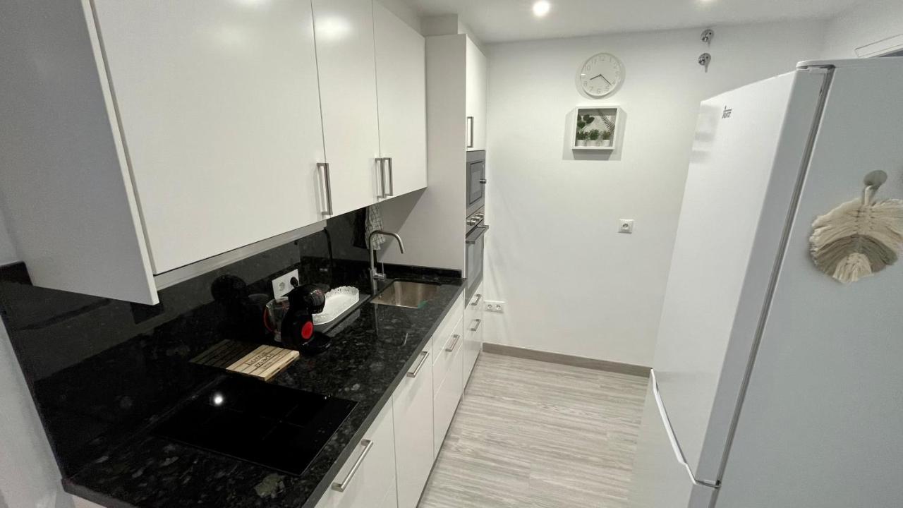 Moderno piso a pie de playa 3 dormitorios Rincon de la Victoria Malaga Exterior foto