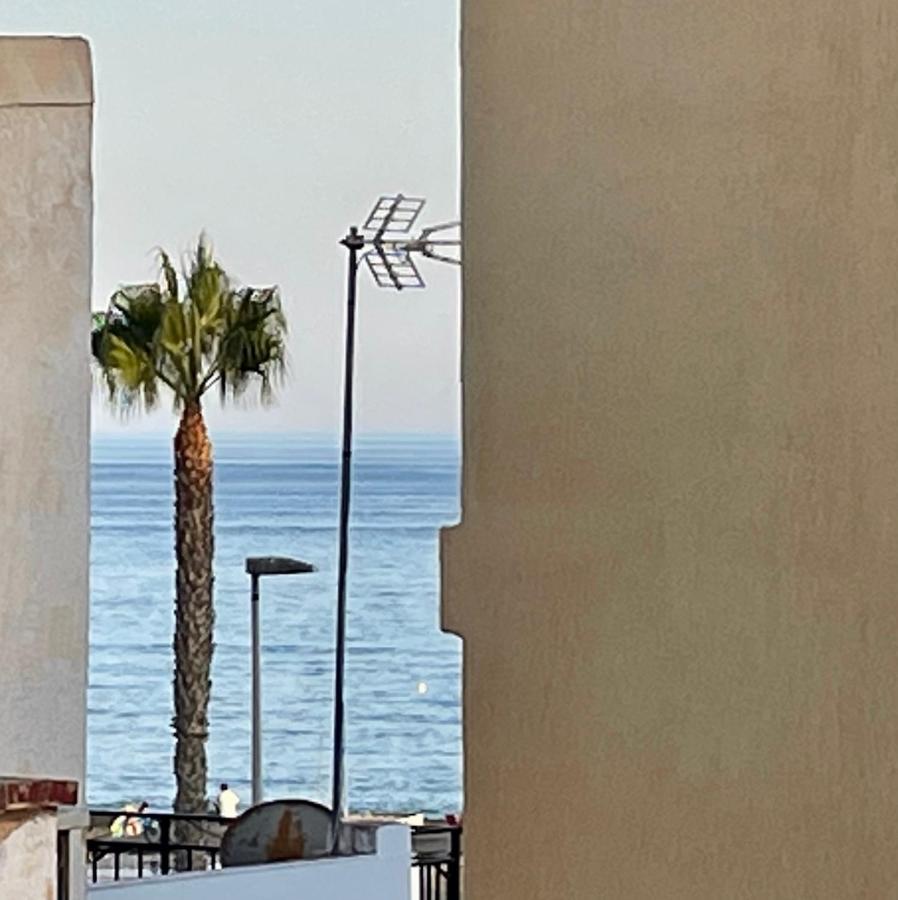 Moderno piso a pie de playa 3 dormitorios Rincon de la Victoria Malaga Exterior foto
